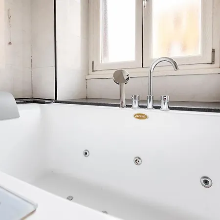 La Corte Di Merlino - Di Pregio *