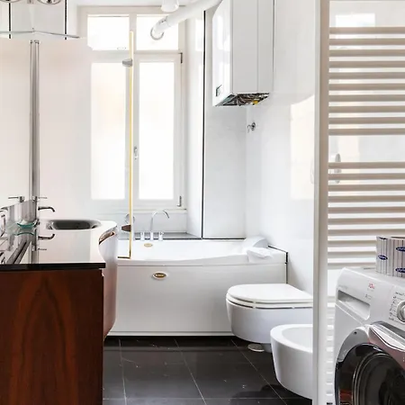 La Corte Di Merlino - Di Pregio * Rom